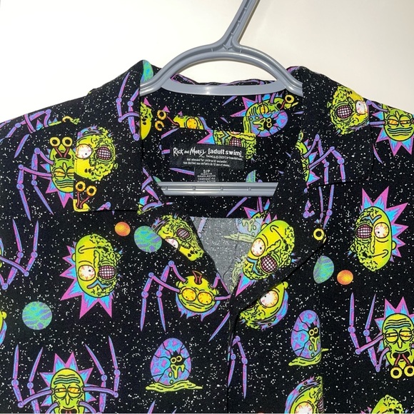Rick & Morty funky button down - Picture 2 of 2